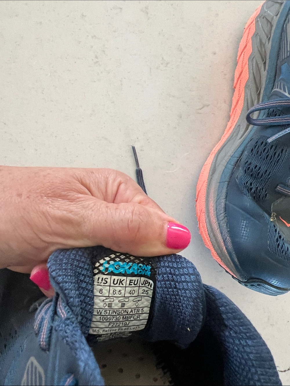 Hoka Stinson ATR 5 Navy Blue Running Shoes with Coral Accents. Size 8. So good!! - Picture 5 of 6